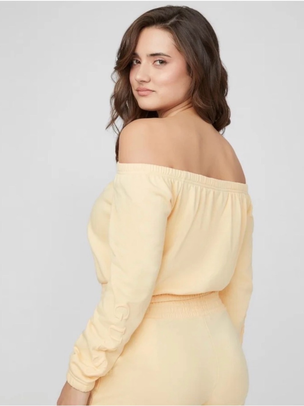 GUESS Darin Off-Shoulder Crop sweatshirt